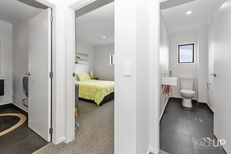 Photo of property in 17 Onekiritea Road, Hobsonville, Auckland, 0616