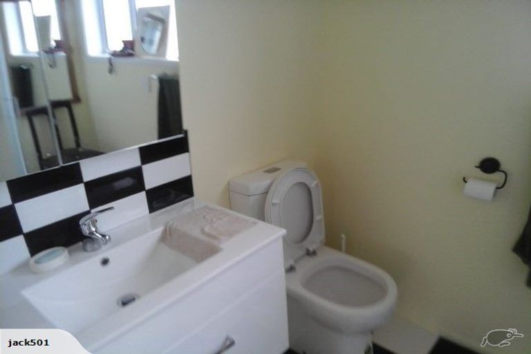 Photo of property in 55 Domett Street, Opunake, 4616