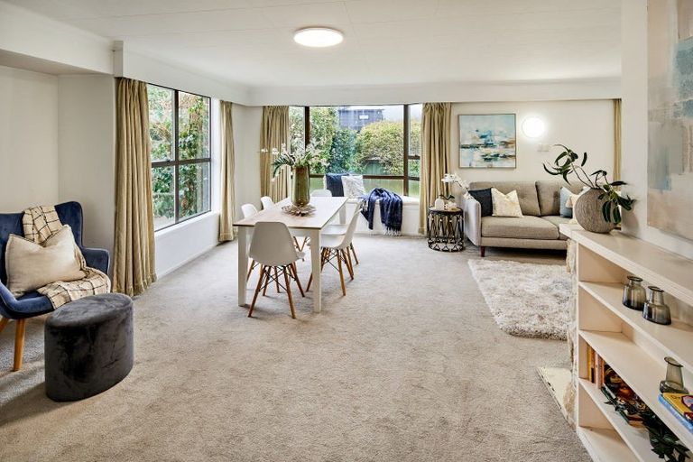 Photo of property in 748 High Street, Boulcott, Lower Hutt, 5011