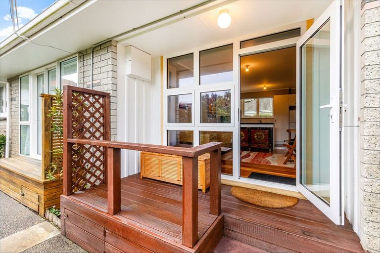 Photo of property in 8/238 Muritai Road, Eastbourne, Lower Hutt, 5013