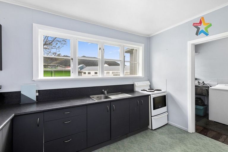 Photo of property in 4/87 Cambridge Terrace, Waterloo, Lower Hutt, 5011