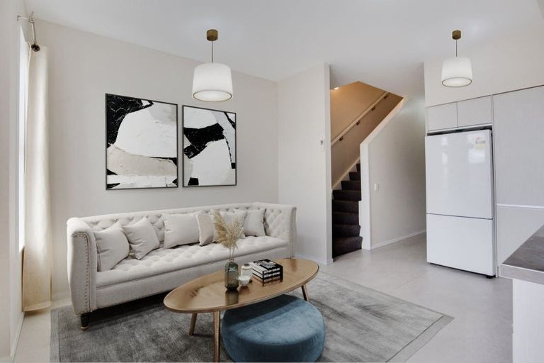 Photo of property in 33 Karo Drive, Te Aro, Wellington, 6011