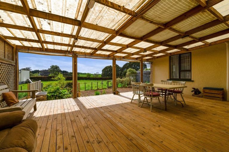 Photo of property in 275 Henwood Road, Paraite, New Plymouth, 4372
