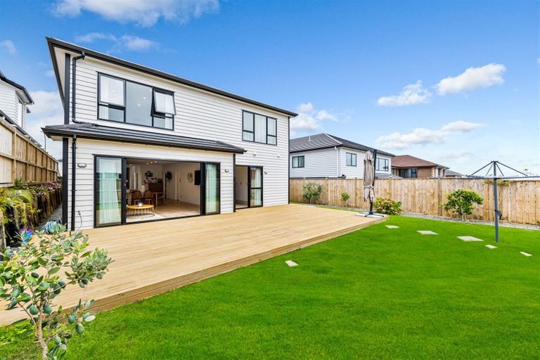 Photo of property in 46 Tinaku Road, Flat Bush, Auckland, 2019