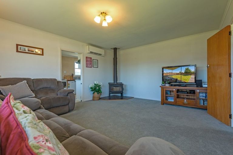 Photo of property in 28 Vernon Avenue, Takaro, Palmerston North, 4412