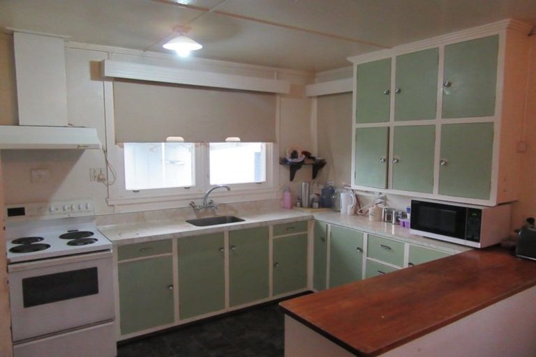 Photo of property in 221 Lytton Road, Elgin, Gisborne, 4010