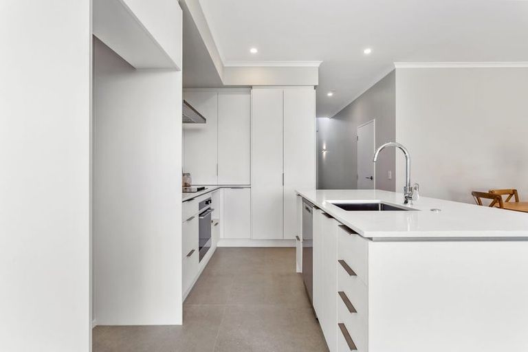 Photo of property in 80 Symes Drive, Red Beach, 0932