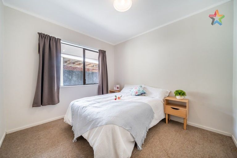 Photo of property in 2/33 Hay Street, Naenae, Lower Hutt, 5011