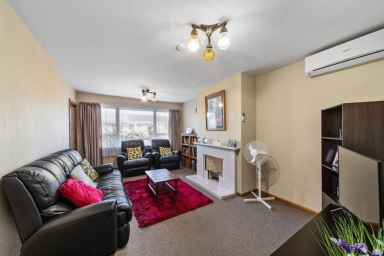 Photo of property in 2/42 North Avon Road, Richmond, Christchurch, 8013