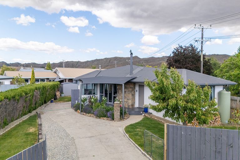 Photo of property in 19 Royal Terrace, Alexandra, 9320