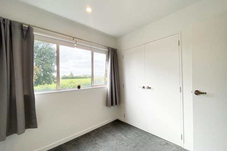 Photo of property in 140 Battalion Drive, Papakura, 2110