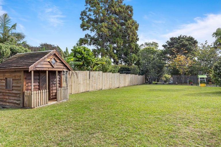 Photo of property in 15 Pounamu Avenue, Greenhithe, Auckland, 0632