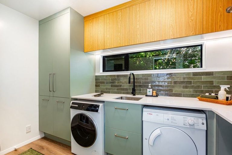 Photo of property in 31a Nikau Street, Eastbourne, Lower Hutt, 5013