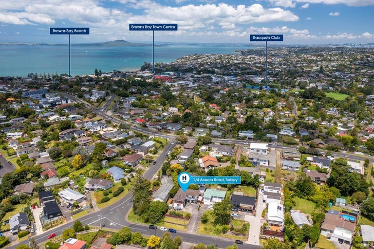 Photo of property in 1/4 Acacia Road, Torbay, Auckland, 0632