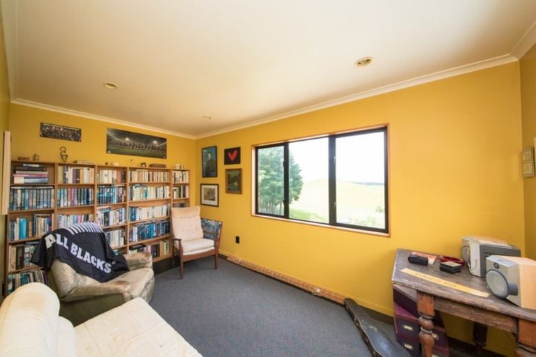 Photo of property in 484 Finnis Road, Pohangina, Feilding, 4775