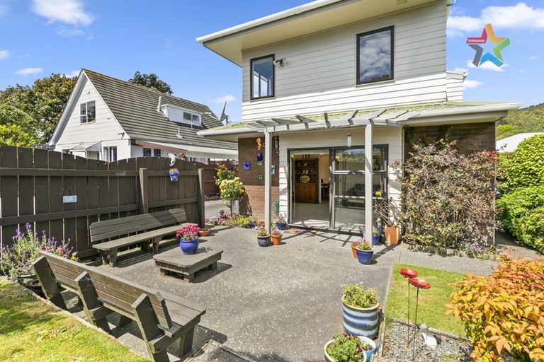 Photo of property in 366b Waiwhetu Road, Fairfield, Lower Hutt, 5011