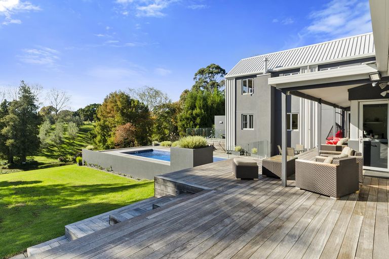 Property details for 15 Old Coach Way, Ramarama, Drury, 2579