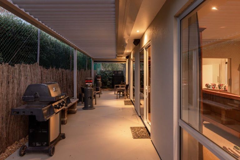 Photo of property in 142 North Parade, Richmond, Christchurch, 8013