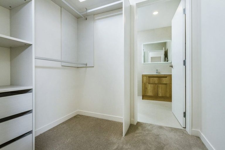 Photo of property in 51 Sunnyheights Road, Orewa, 0931