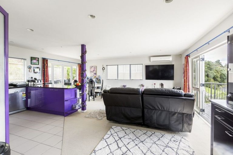 Photo of property in 2/491 Whangaparaoa Road, Stanmore Bay, Whangaparaoa, 0932