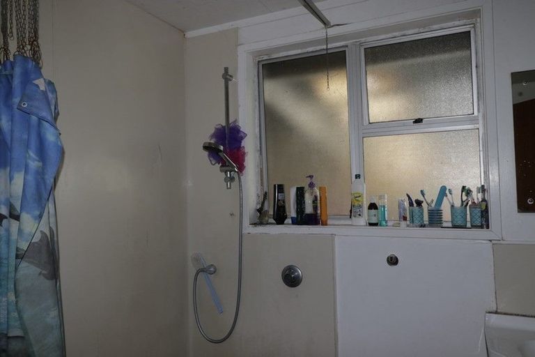 Photo of property in 25 Cross Street, Castlecliff, Whanganui, 4501