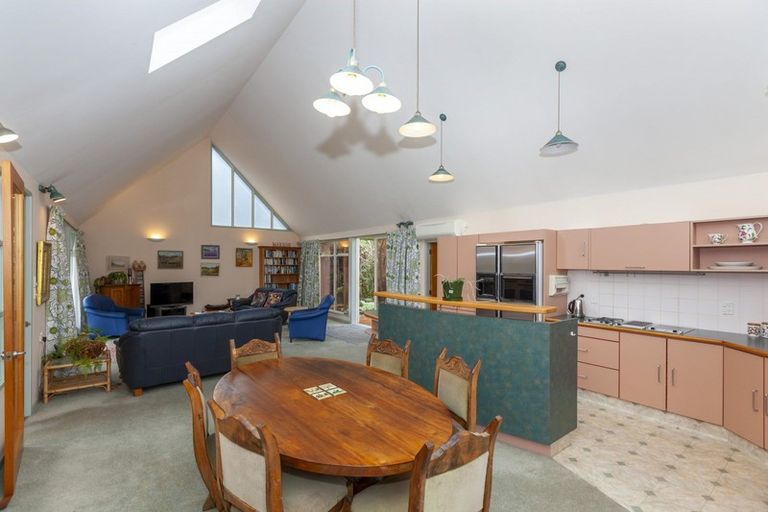 Photo of property in 18 Falla Street, Paraparaumu Beach, Paraparaumu, 5032