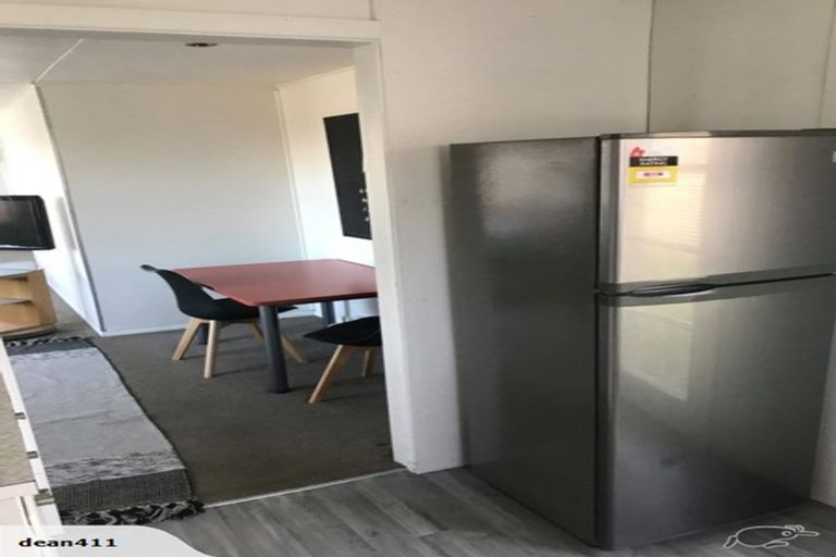 Photo of property in 2/7 Duke Street, Papakura, 2110