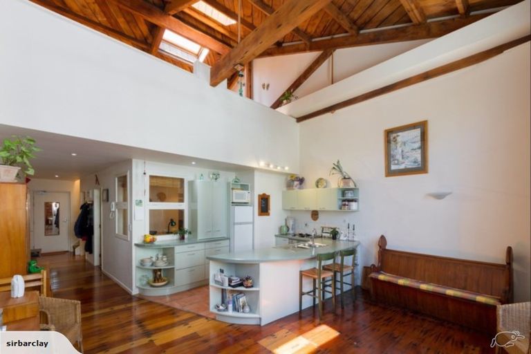 Photo of property in Maison Cabriole Building, 5/60 Courtenay Place, Te Aro, Wellington, 6011