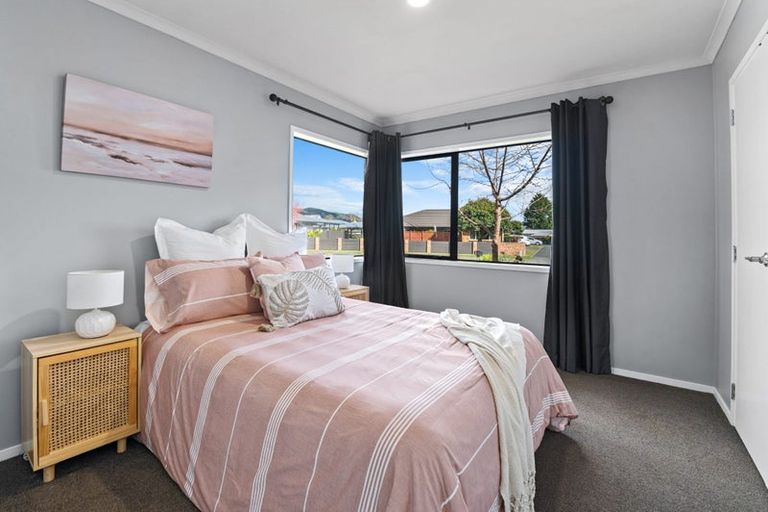 Photo of property in 4 Courtenay Place, Owhata, Rotorua, 3010