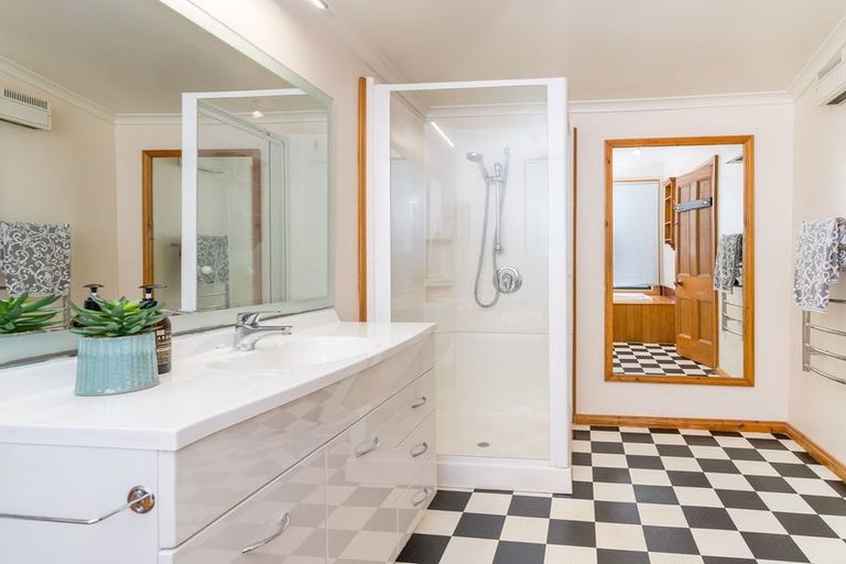 Photo of property in 38 Coombe Hay Terrace, Careys Bay, Port Chalmers, 9023