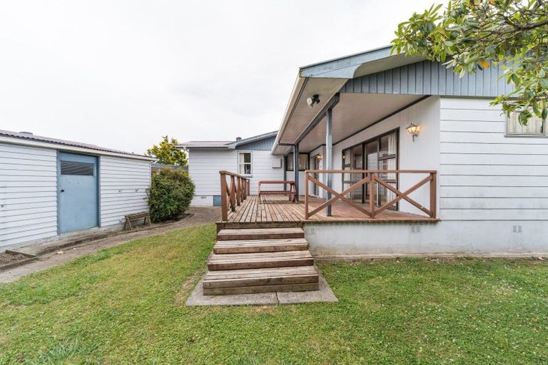 Photo of property in 46 Duff Crescent, Highbury, Palmerston North, 4412