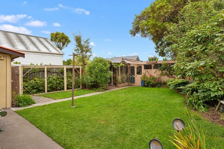 Photo of property in 439 Hills Road, Mairehau, Christchurch, 8052