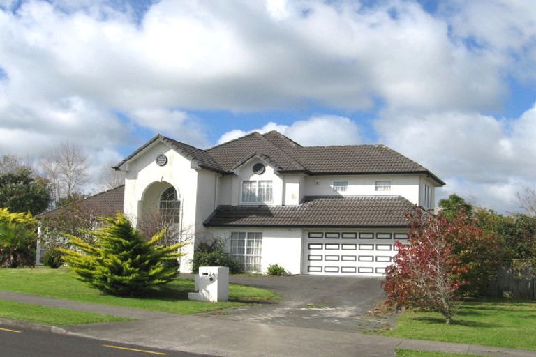 Photo of property in 24 Rochester Crescent, Somerville, Auckland, 2014