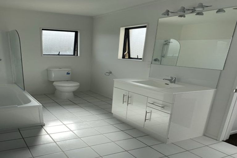 Photo of property in 12 Duxfield Drive, Ranui, Auckland, 0612