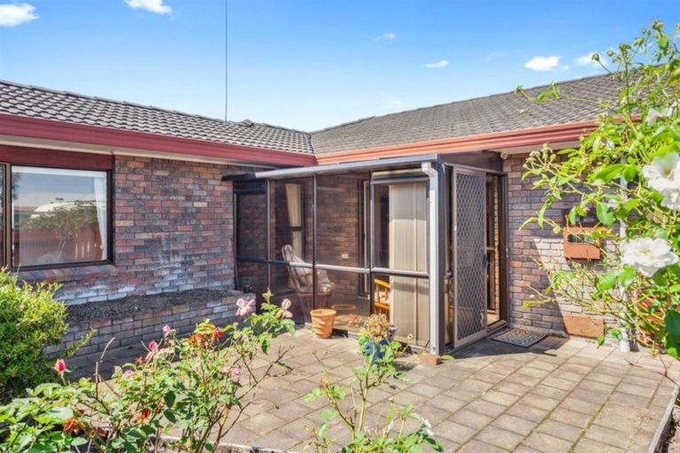 Photo of property in 2/15 Victoria Avenue, Whakatane, 3120