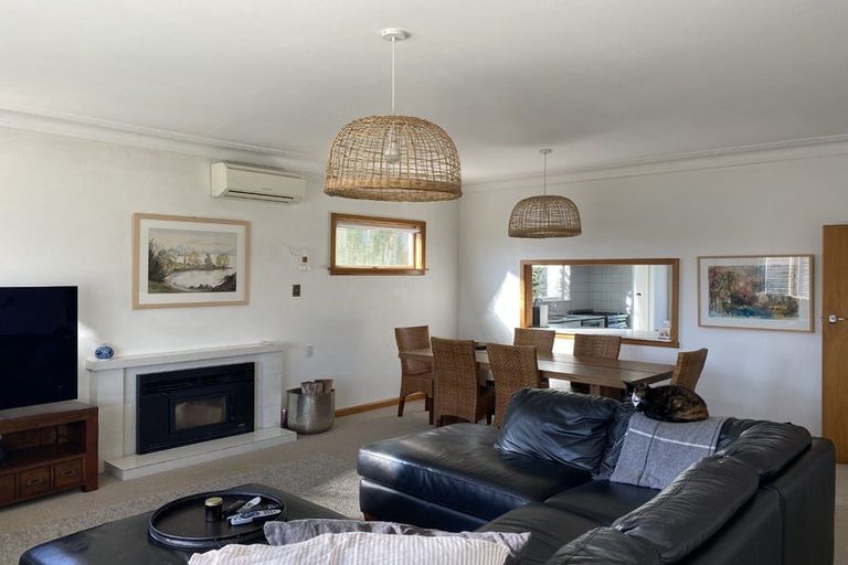 Photo of property in 63 Middle Road, Havelock North, 4130