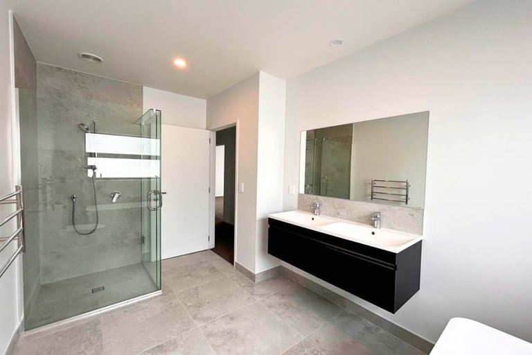 Photo of property in 6 Habitat Place, Hobsonville, Auckland, 0616