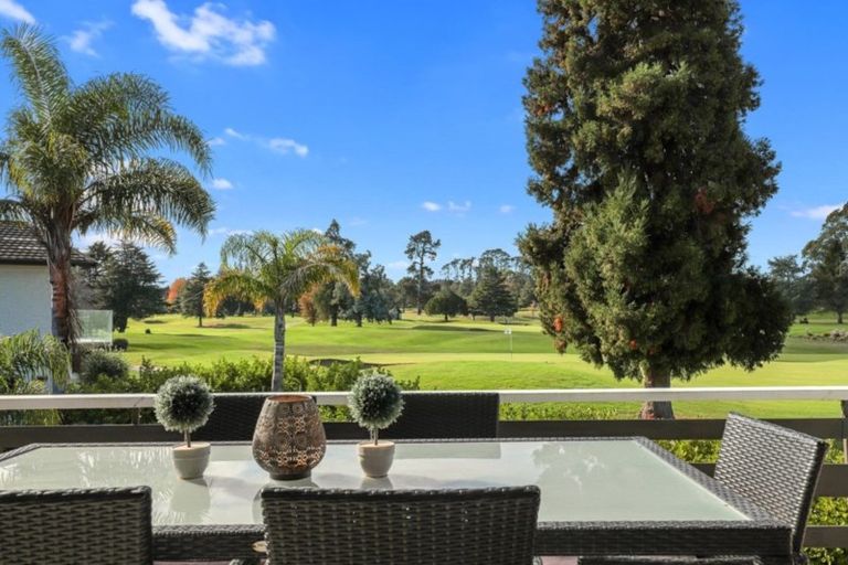 Photo of property in 35 Marnane Terrace, St Andrews, Hamilton, 3200