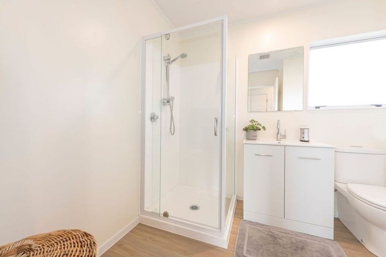 Photo of property in 124 Boundary Road, Clover Park, Auckland, 2019