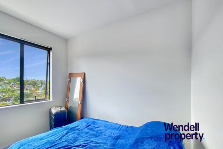 Photo of property in Rf202b, 24/18 Hewlett Road, Massey, Auckland, 0614