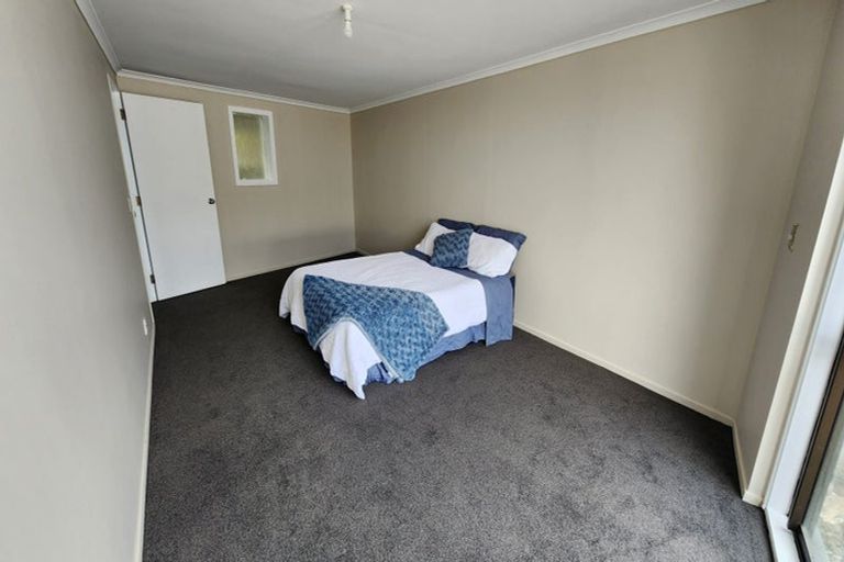 Photo of property in 9 Rangitane Street, Maupuia, Wellington, 6022