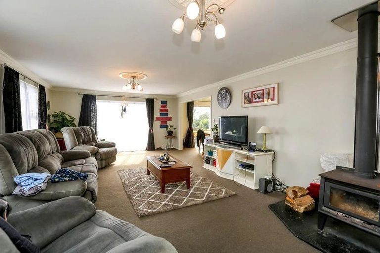 Photo of property in 59a Pioneer Road, Moturoa, New Plymouth, 4310