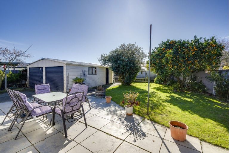 Photo of property in 28 Henley Crescent, Pirimai, Napier, 4112