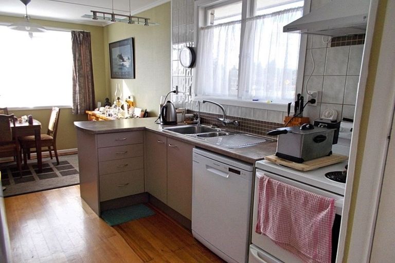 Photo of property in 12 Pedlar Street, Mangakakahi, Rotorua, 3015