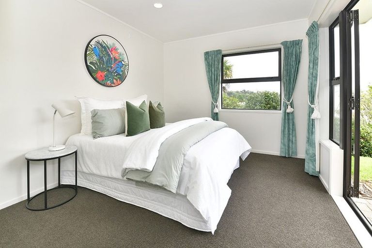 Photo of property in 22 Wentwood Place, Torbay, Auckland, 0630