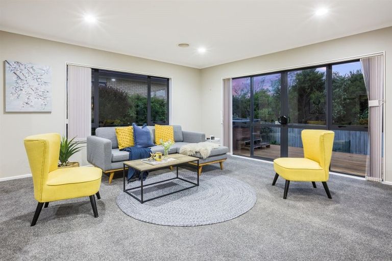 Photo of property in 29 Te Puia Drive, Aotea, Porirua, 5024