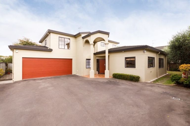 Photo of property in 102 Jickell Street, Hokowhitu, Palmerston North, 4410