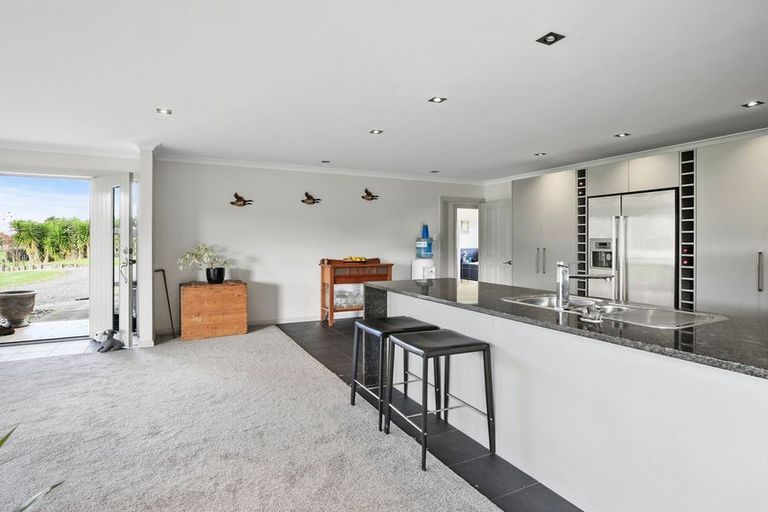 Photo of property in 10 Parker Road, Huntly, 3771