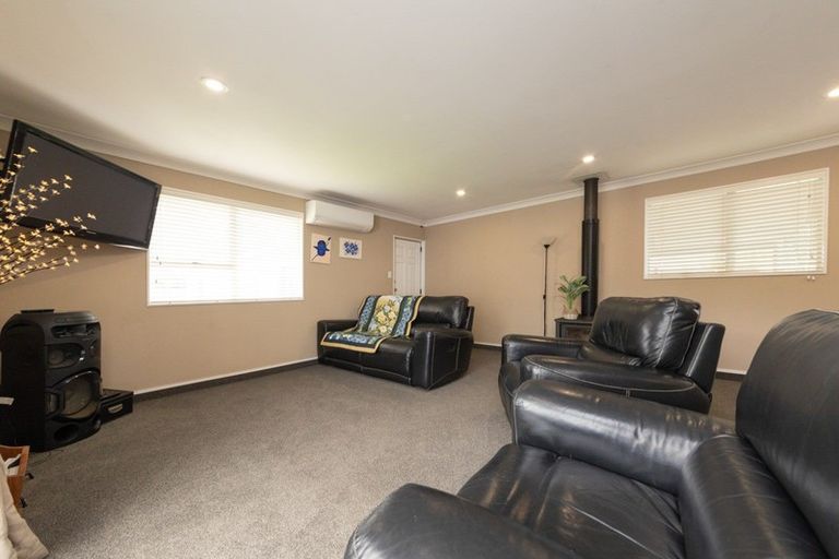 Photo of property in 105 Oxford Street, Ashhurst, 4810