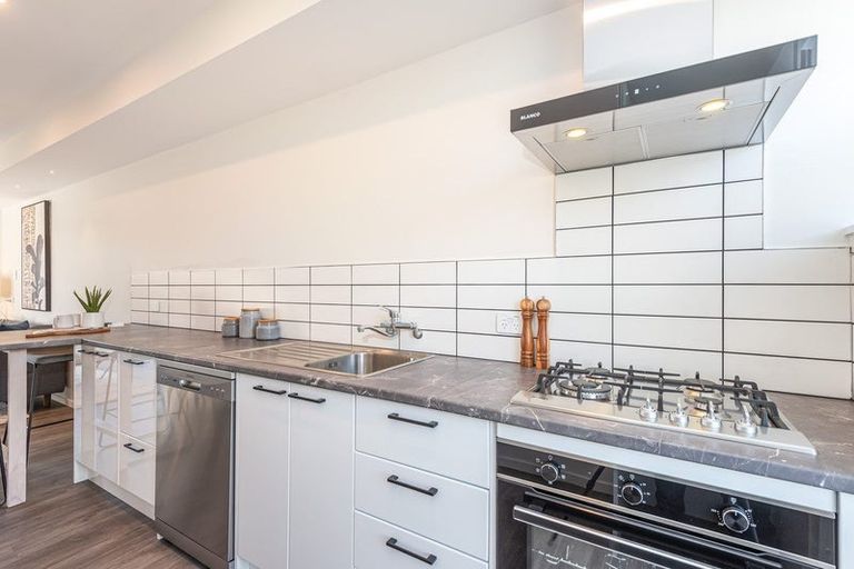 Photo of property in 44 Percy Street, Phillipstown, Christchurch, 8011